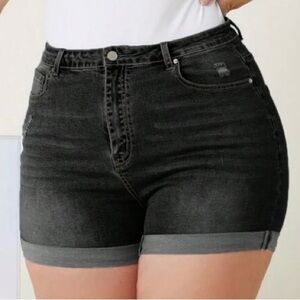 PLUS SIZE JEAN SHORTS